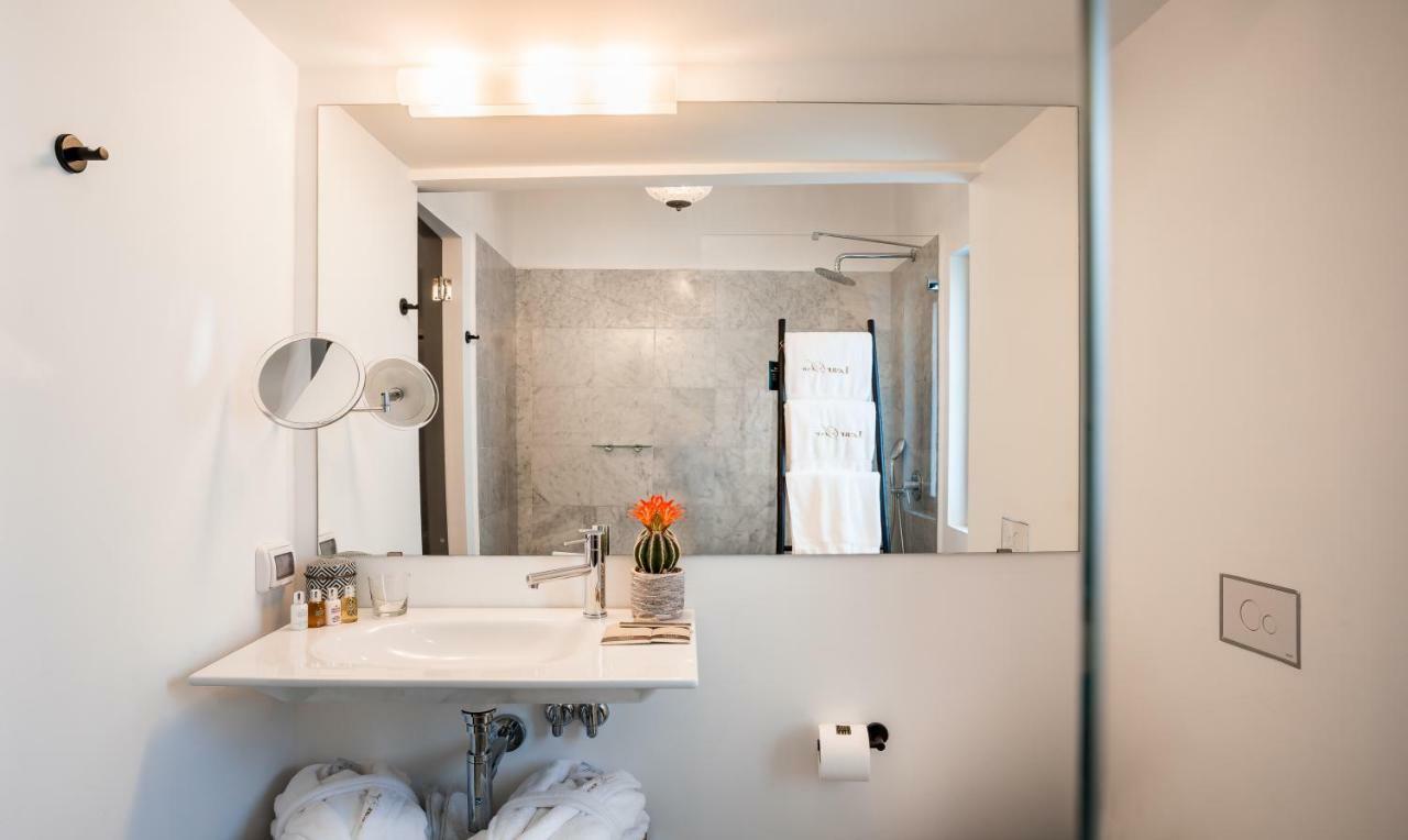 Lear Sense Hotel Gedera Eksteriør billede